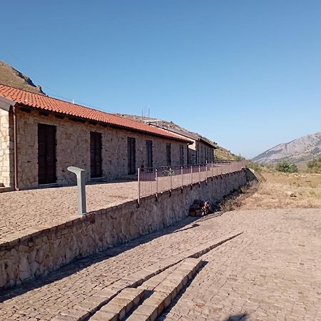Foresteria Mongerrati Isnello Exteriér fotografie